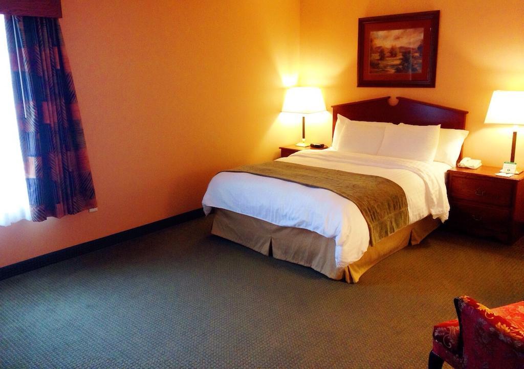 Grandstay Hotel & Suites Downtown Sheboygan Kamer foto